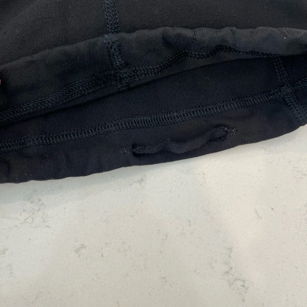 Lululemon bootcut leggings w pull tie at bottom - Picture 2 of 3